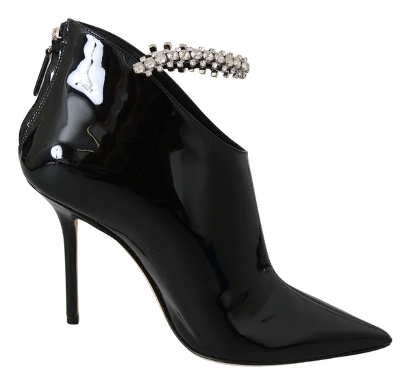 Elegante schwarze Lackstiefel mit Absatz