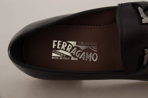 Suave Schwarz Leder Gancio Bit Loafers