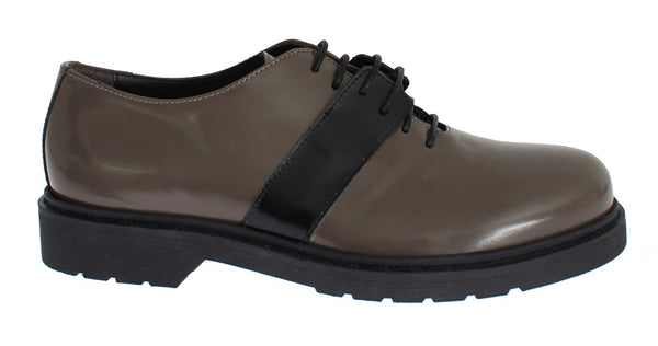 Graue Braune Leder Schnürschuhe