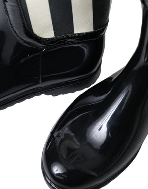 Schwarze kniehohe flache Gummistiefel Schuhe