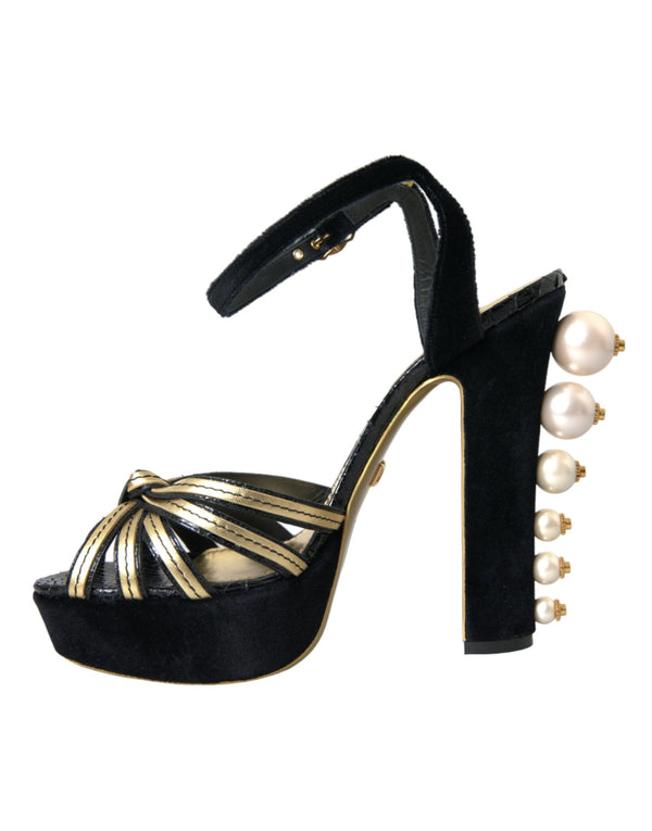 Schwarze, goldene Sandalen mit Verzierungen und Absatz