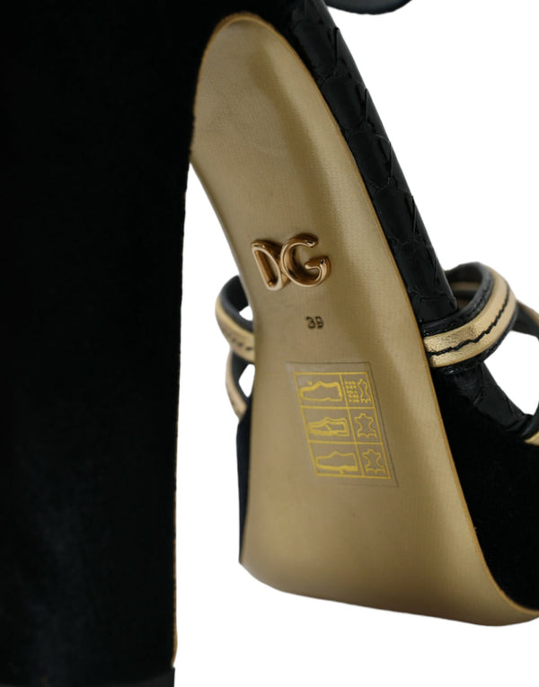 Schwarze, goldene Sandalen mit Verzierungen und Absatz