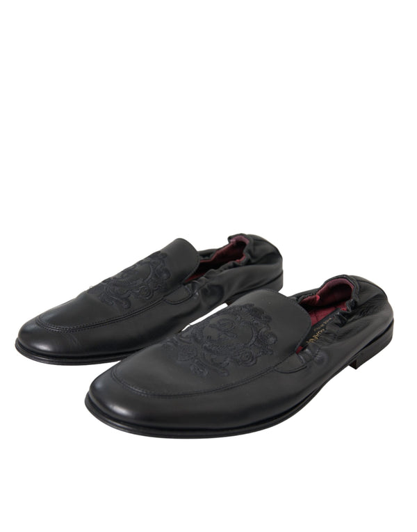 Schwarzes Logo besticktes Leder Loafer Männer Kleid Schuhe