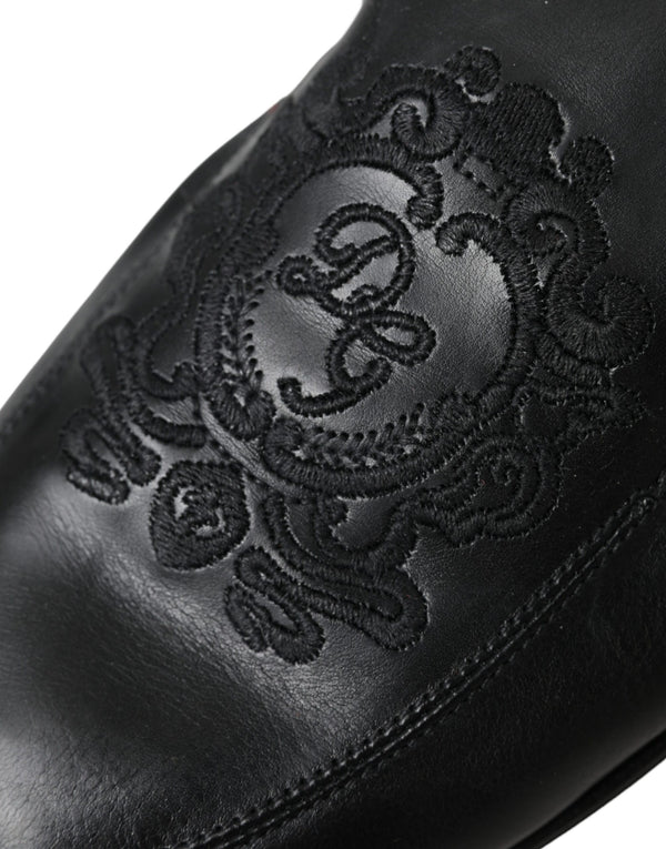 Schwarzes Logo besticktes Leder Loafer Männer Kleid Schuhe