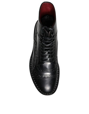 Schwarze Leder Schnürstiefel mit mittlerer Wade