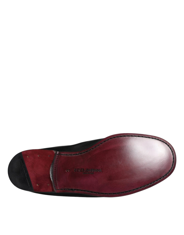 Schwarzes Logo besticktes Leder Loafer Männer Kleid Schuhe