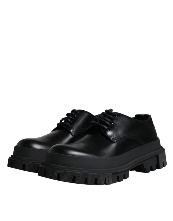 Schwarze Leder-Schnürschuhe für Trekking-Anzüge