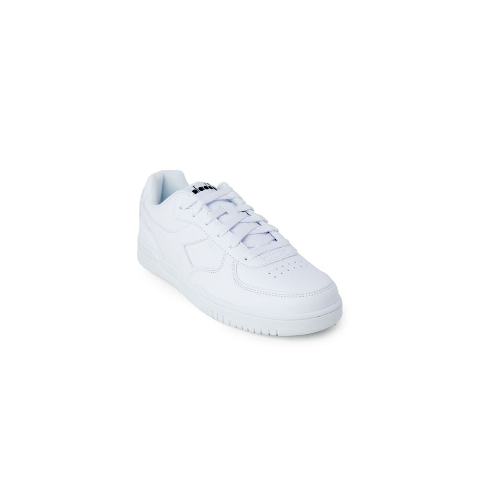 Weiße Sneakers aus Kunstleder