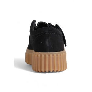 Schwarze Wildleder-Plateau-Pumps