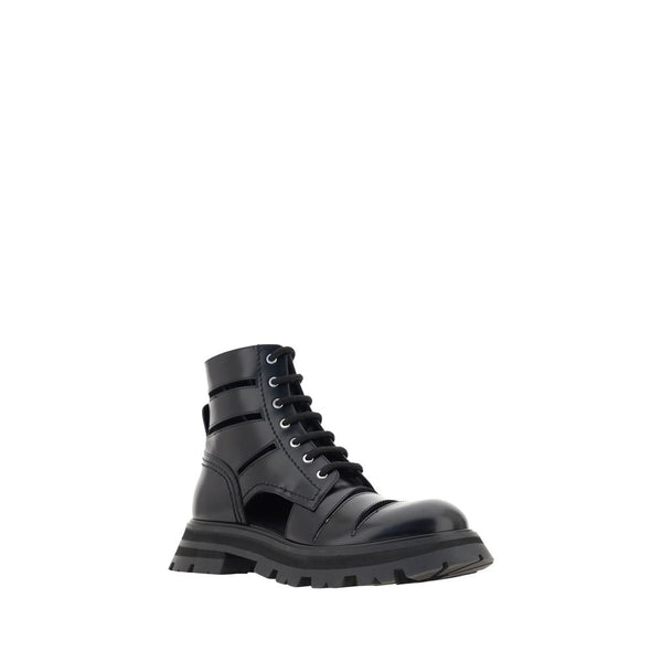 Schwarze Gummistiefel mit Schnürung