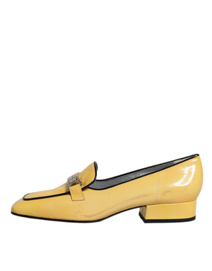 Gelbe Leder Logo Plaque Slip On Mokassin Schuhe
