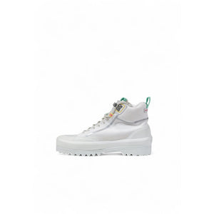 Sneaker aus weißem Stoff