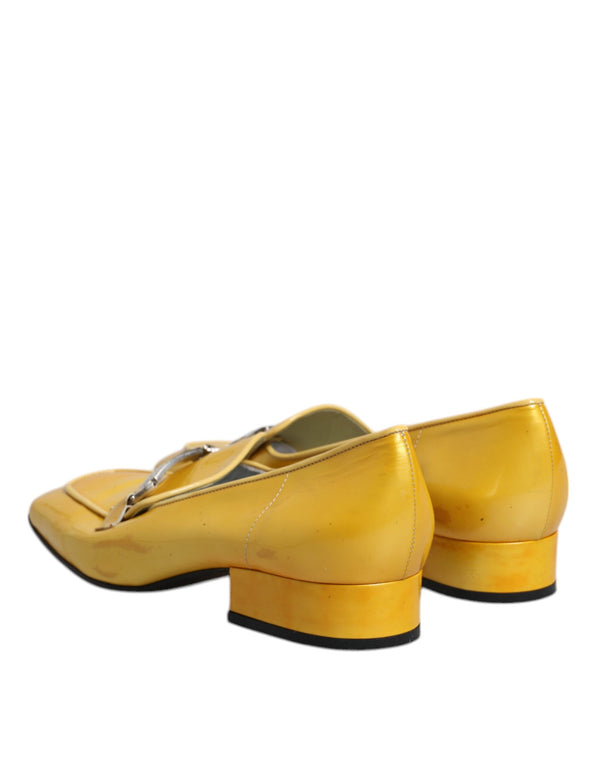 Gelbe Leder Logo Plaque Slip On Mokassin Schuhe