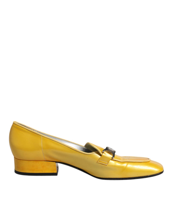 Gelbe Leder Logo Plaque Slip On Mokassin Schuhe