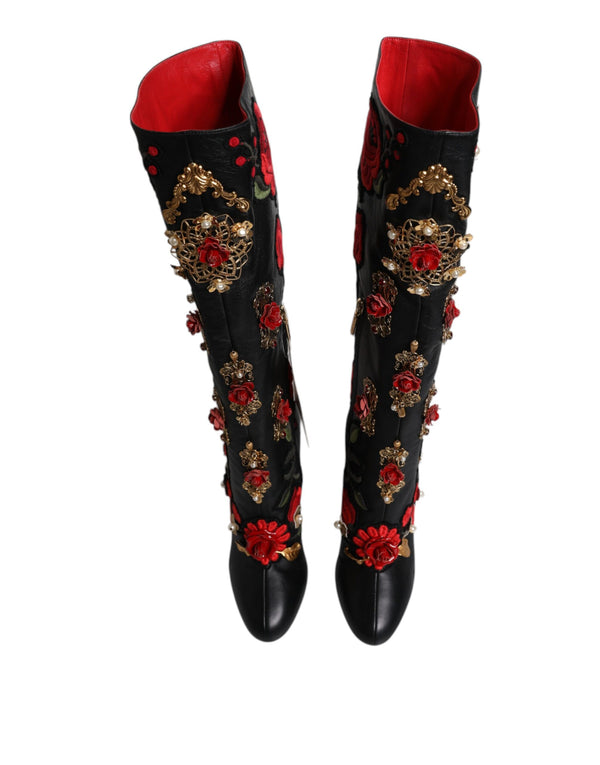 Schwarz Rosen verschönert Lederabsatz Stiefel Schuhe
