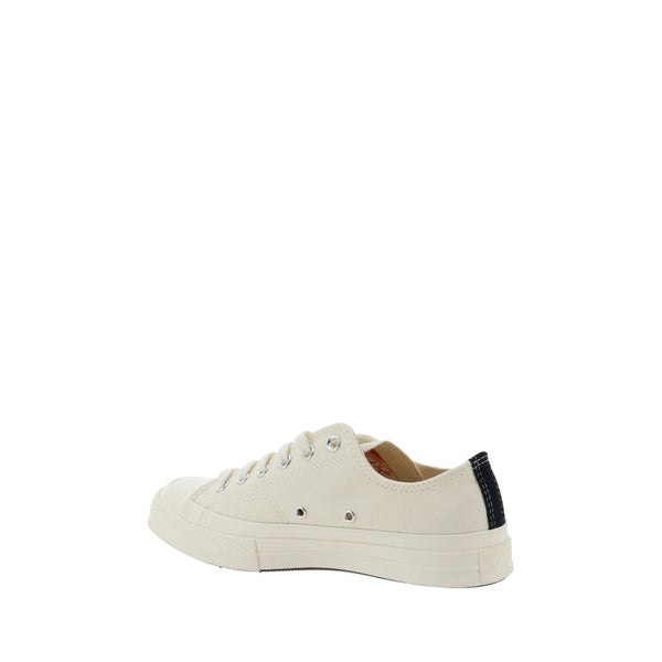 Weiße Gummisohle Sneakers mit niedrigem Schnitt