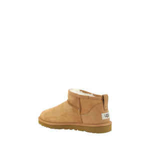 Braune Ziegenleder-Stiefeletten