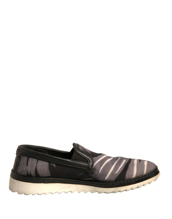 Schwarzer Canvas Tropical Print Slip On Schuhe