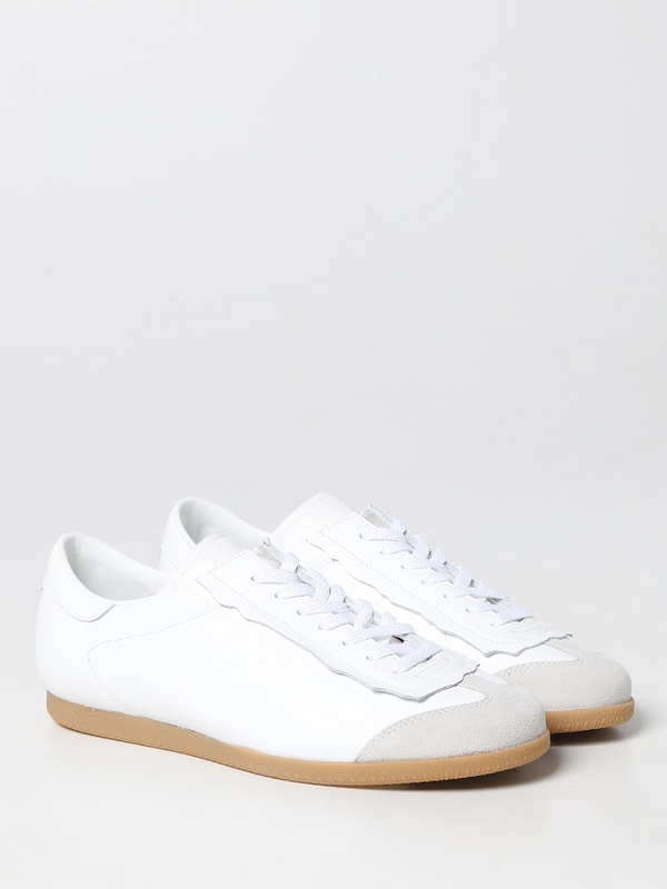 Niedrige, federleichte Sneakers aus Leder und Wildleder