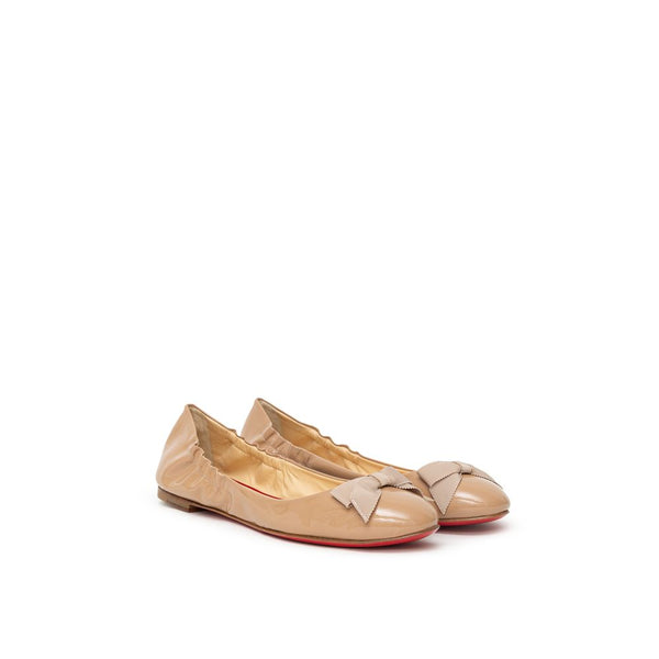Beige Lackleder-Ballerinas