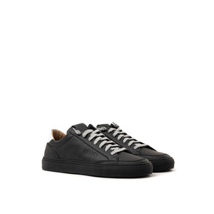 Schwarze Leder-Sportschuhe