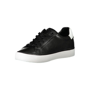 Schicke Schnürsenkel-Sportschuhe mit kontrastierenden Details