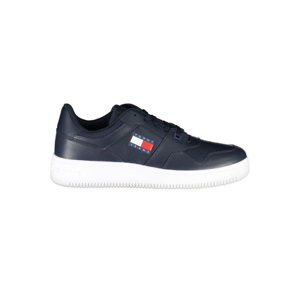 Blaue Kontrast-Sneakers mit Logo-Detail