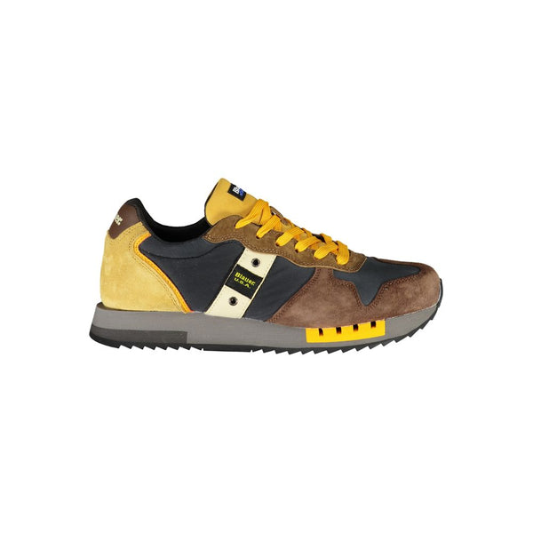 Schicke kontrastierende Schnürsenkel-Sneakers