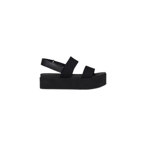 Schwarze Bio-Baumwoll-Plateau-Sandalen