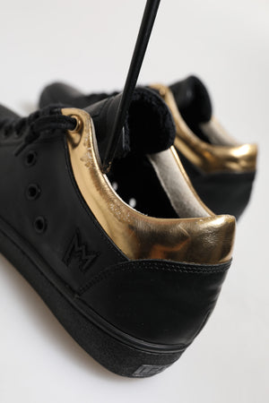 Schwarz Gold Lace Up Low Top Frauen Turnschuhe Schuhe