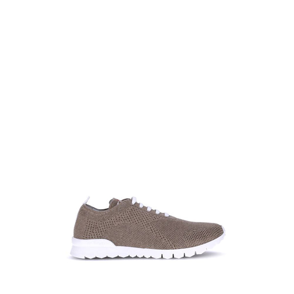 Braune Baumwoll-Sportschuhe