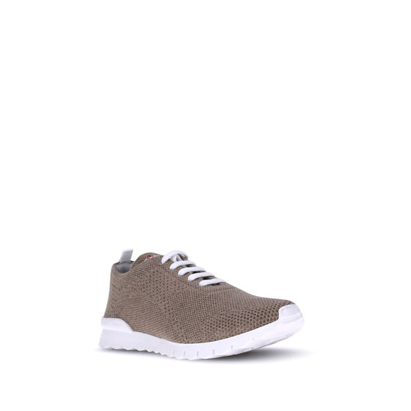Braune Baumwoll-Sportschuhe