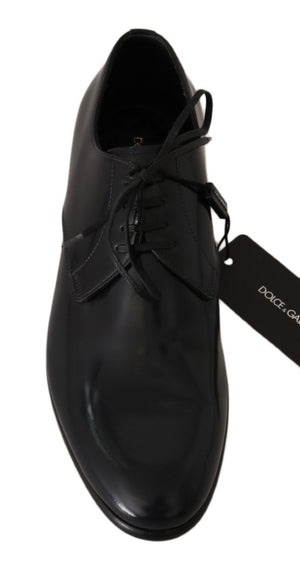 Polierte Derby-Schuhe aus blauem Leder