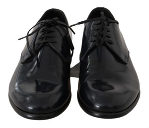 Polierte Derby-Schuhe aus blauem Leder