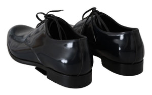 Polierte Derby-Schuhe aus blauem Leder