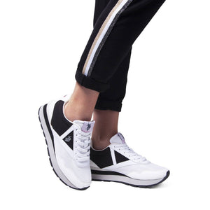 Sneaker aus weißem Polyester