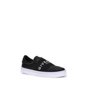 Schwarze Low-Top-Sneaker aus Kalbsleder Bos Taurus