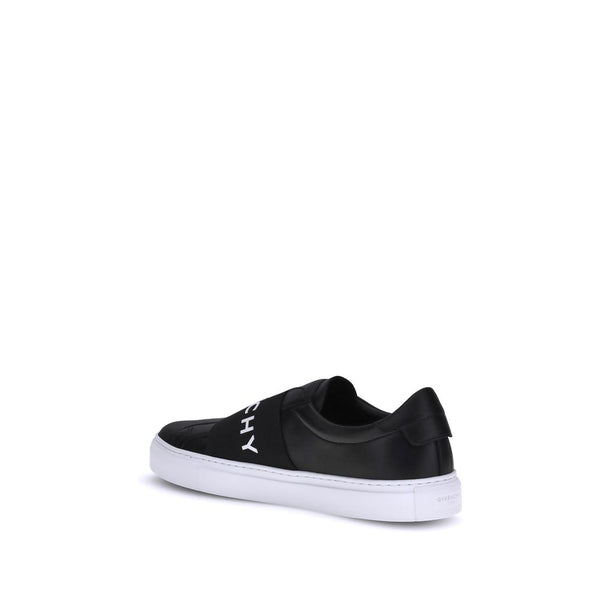 Schwarze Low-Top-Sneaker aus Kalbsleder Bos Taurus