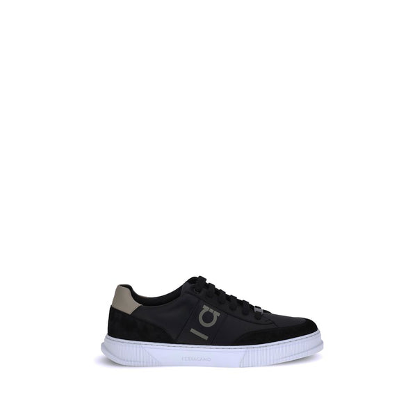 Schwarze Low-Top-Sneaker aus Kalbsleder Bos Taurus