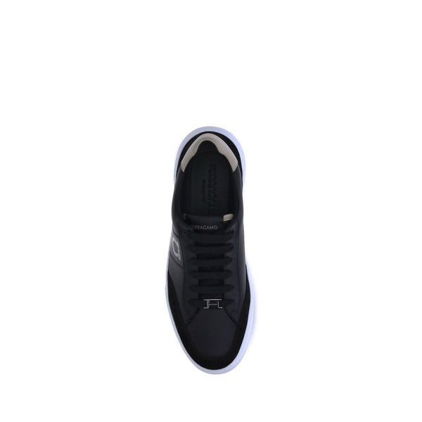 Schwarze Low-Top-Sneaker aus Kalbsleder Bos Taurus