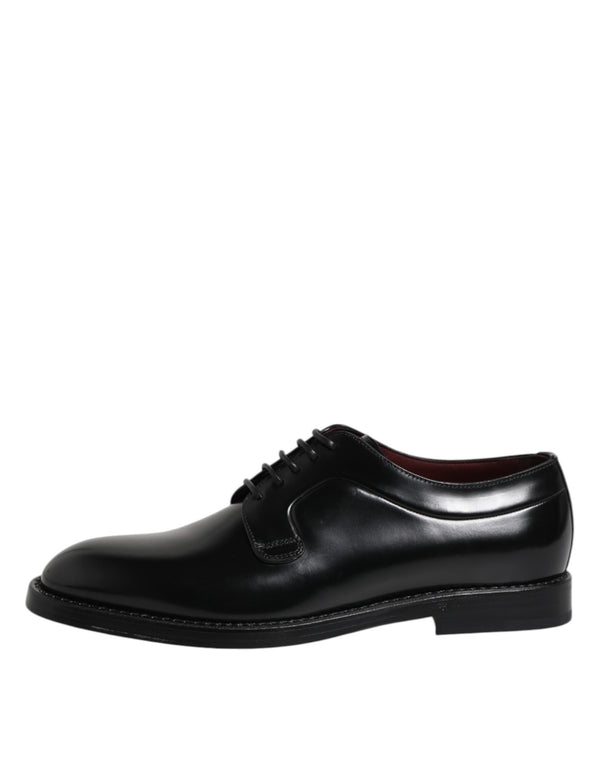 Schwarze Derby-Schnürschuhe aus Kalbsleder