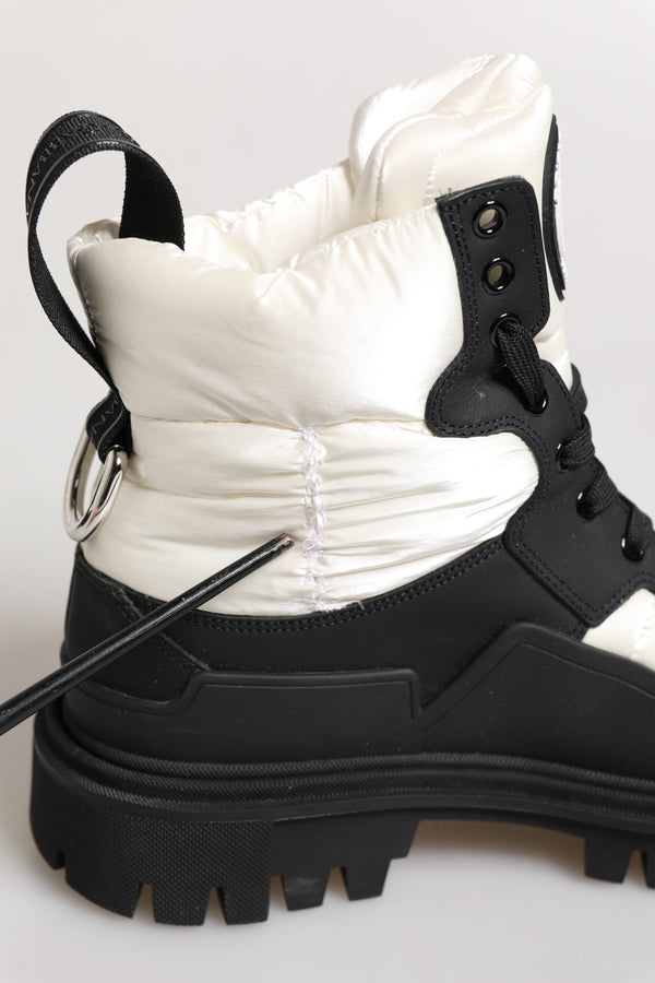Schwarze weiße gepolsterte Schnürstiefel kurze Schuhe