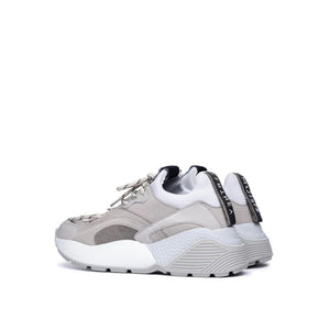 Klobige Sneaker aus grauem veganem Leder