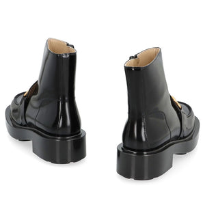 Schwarze Stiefeletten aus Kalbsleder