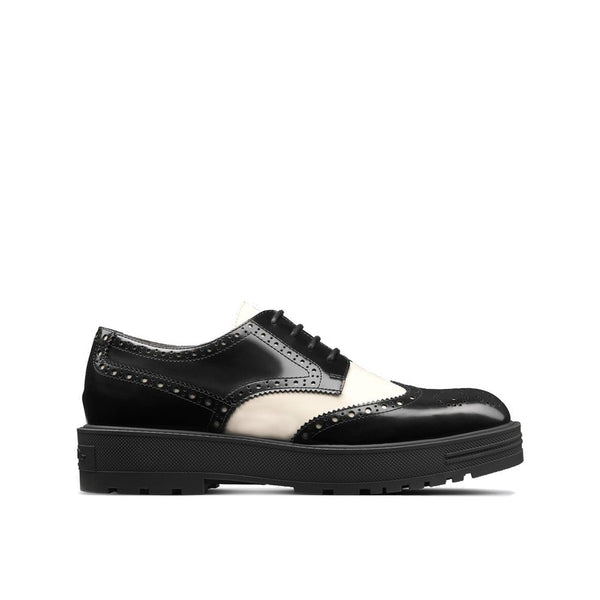 Schwarze Kalbsleder-Schnürschuhe und -Derby-Schuhe