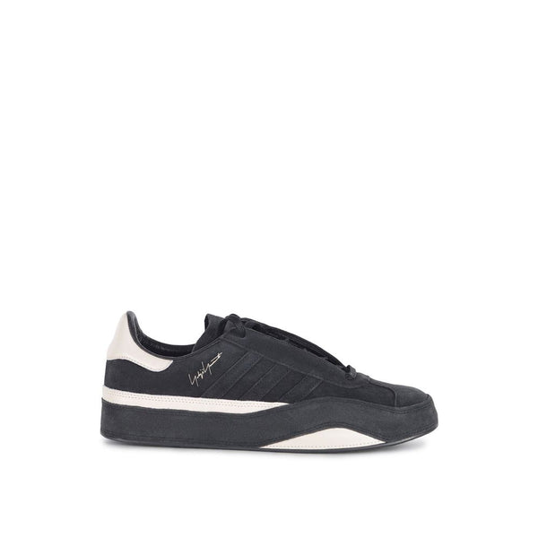 Schwarze Sneaker aus Kalbsleder