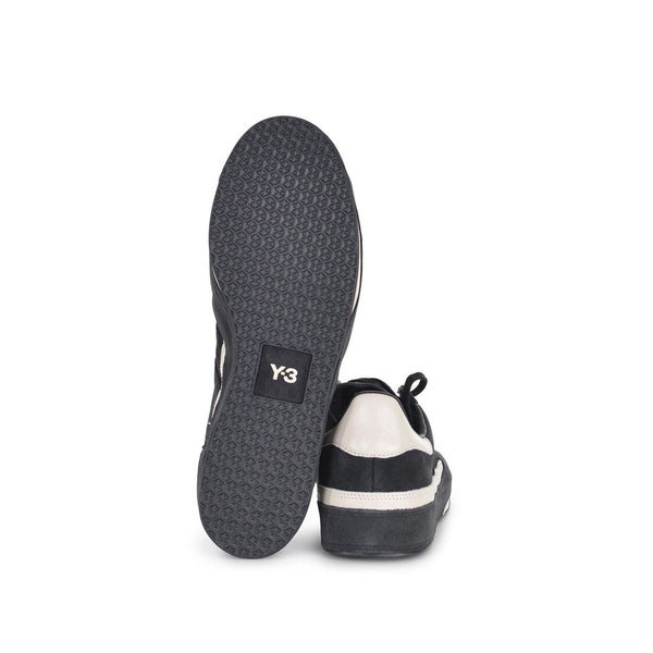 Schwarze Sneaker aus Kalbsleder