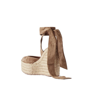 Beigefarbene Espadrilles aus Kalbsleder