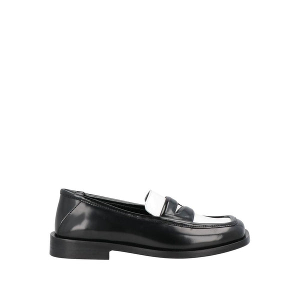 Elegante schwarze Lederslipper