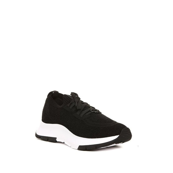 Schwarze Stoff-Sportschuhe